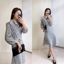 A glimpse of the grass White Rabbit print double-layer silk autumn lace-up ruffled seven-point lantern sleeve dress