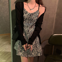 Hepburn zebra pattern suspender dress female 2021 new summer royal sister air quality net red small suit