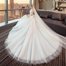Hepburn style super fairy dream Forest Bride main wedding dress 2021 New European style simple atmosphere thin luxury tailing