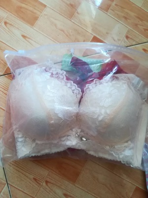 宝贝很喜欢。穿上很舒服！物超所值，大大的好！！