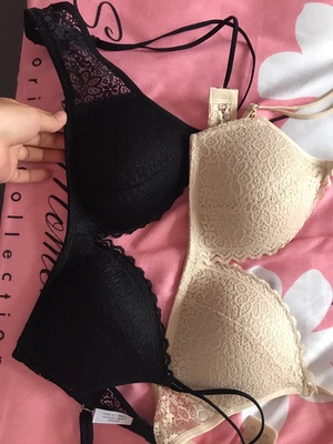 很好哦，适合胸小的妹妹，很舒服！