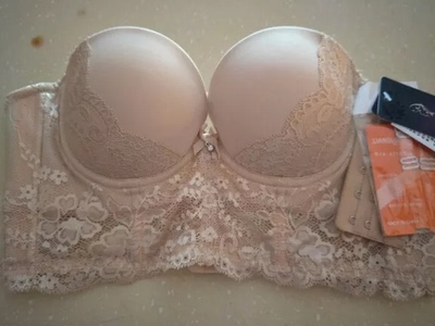 宝贝刚收到就迫不及待的拆开试穿了,不错很好穿,会比硅胶的那种聚拢效果好一点。好评推荐 宝贝刚收到就迫不及待的拆开试穿了,不错很好穿,会比硅胶的那种聚拢效果好一点。好评推荐