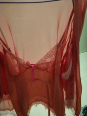 收到迫不及待打开.太喜欢了.是我喜欢的那种.老板还给放了香包.太贴心.洗了晚上穿上.老公非常喜欢.还会回购个别的颜色.