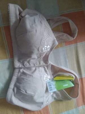 衣服摸上去挺柔软的，只是选大了一点，如果穿的好的话，后面会再来。