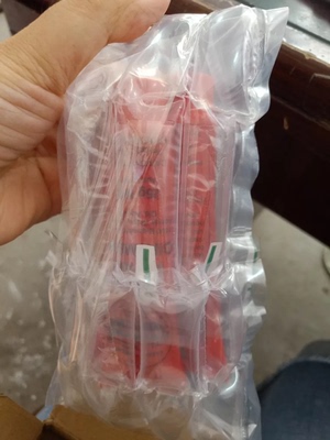 是正品，很棒，之前购买过，对于熬夜长出来的痘痘超级有效，一星期左右就好的差不多了，值得购买