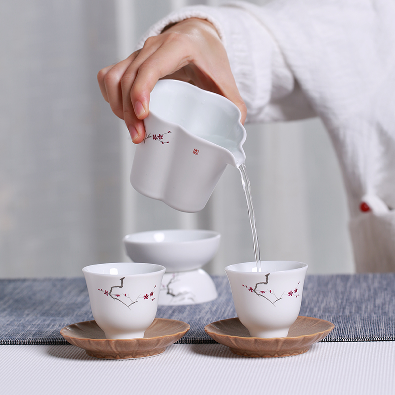 The Find mei creative ceramic kung fu tea set through the snow suit household up with white lid bowl set of tea cups gift boxes