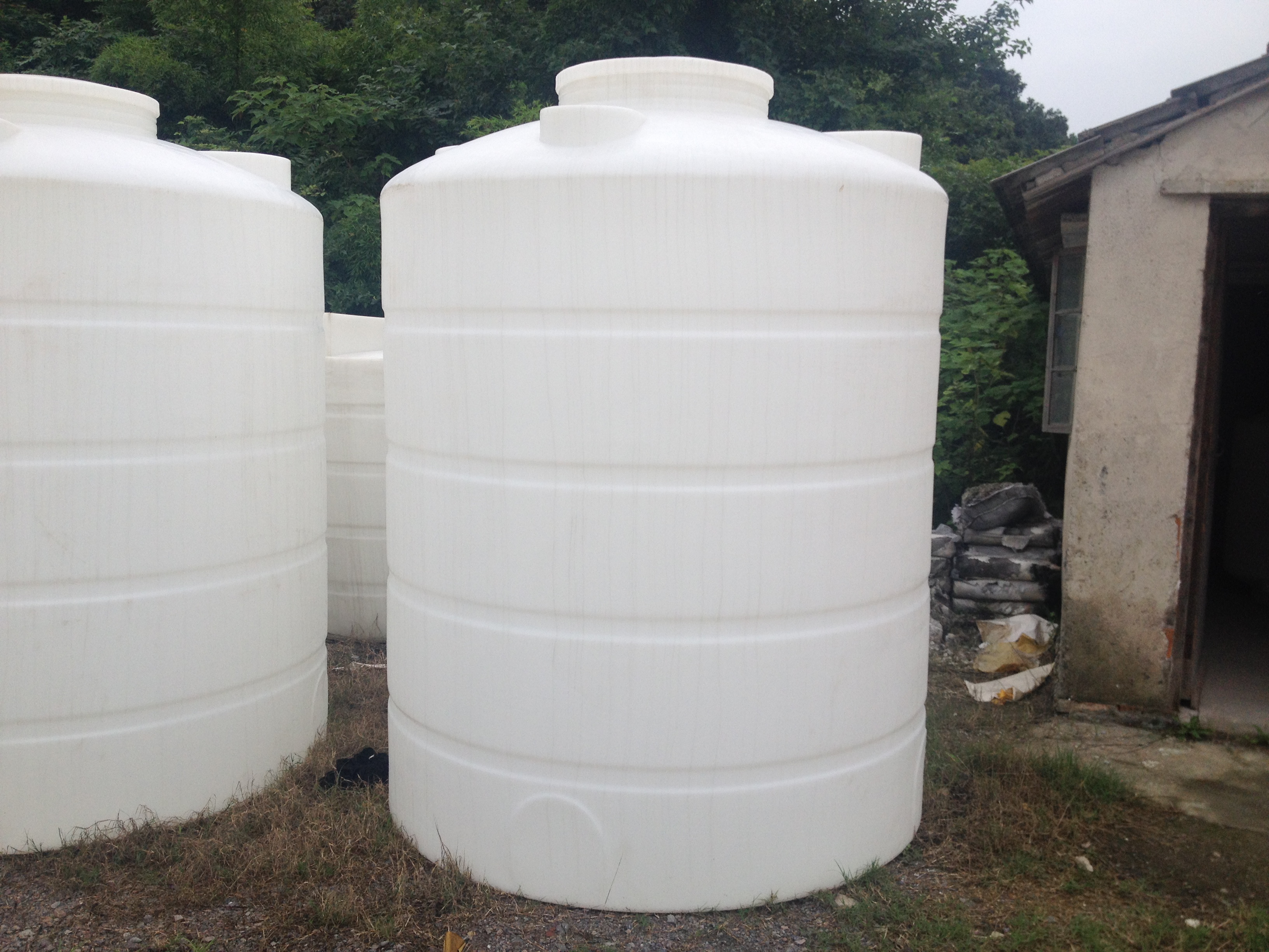 供应5吨塑料桶森林消防专用 公园防火储水容器5000l塑料桶_7折现价
