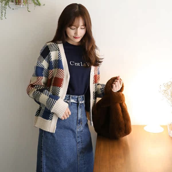 早春新款韩版女装文艺格子小清新毛衣外搭外套短款针织衫开衫女潮