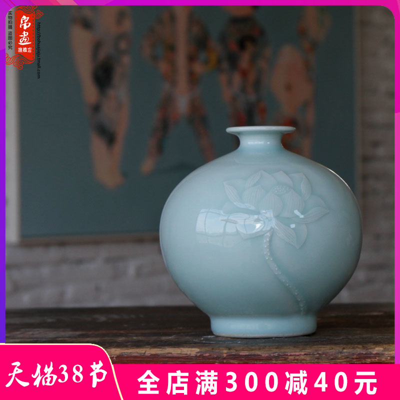 Jingdezhen ceramics floret bottle furnishing articles, lovely flowers, flower arrangement, creative household living room desktop decoration small expressions using