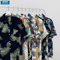 Summer ins Hawaii beach flower shirt short-sleeved mens tide brand loose large size retro ruffian handsome half-sleeved shirt T-shirt