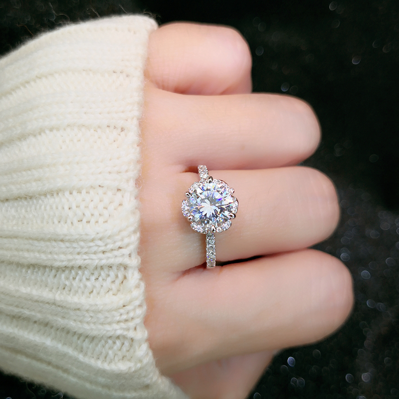 结婚求婚仿莫桑石对戒假钻戒奢华雪花锆石装饰道具戒指女小众设计 Изображение 1 结婚求婚仿莫桑石对戒假钻戒奢华雪花锆石装饰道具戒指女小众设计 Изображение 1