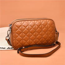 Genuine leather headlayer Bull Leather Fashion Slanted Satchel 100 lap small square bag Advanced Sensation Rhomboid Embroidered single shoulder bag new