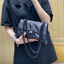 Bag girl 2023 Spring and summer new large capacity b hourglass package high version of underarmpit bag strand chain bag