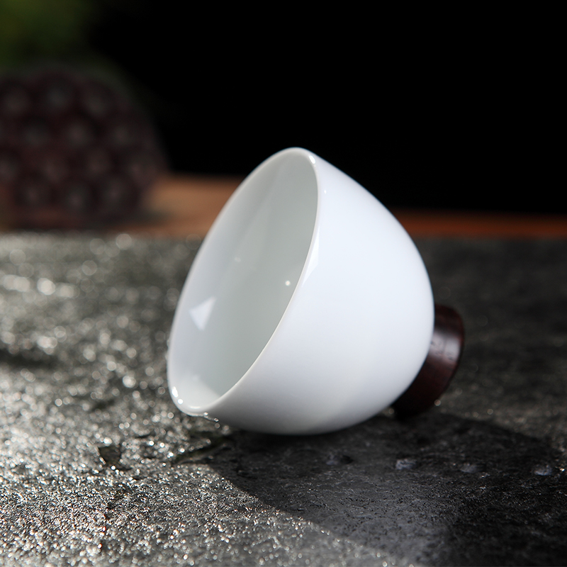 Red the jingdezhen ceramic kung fu tea cups household thin foetus high - white hand - made the master sample tea cup cup single CPU