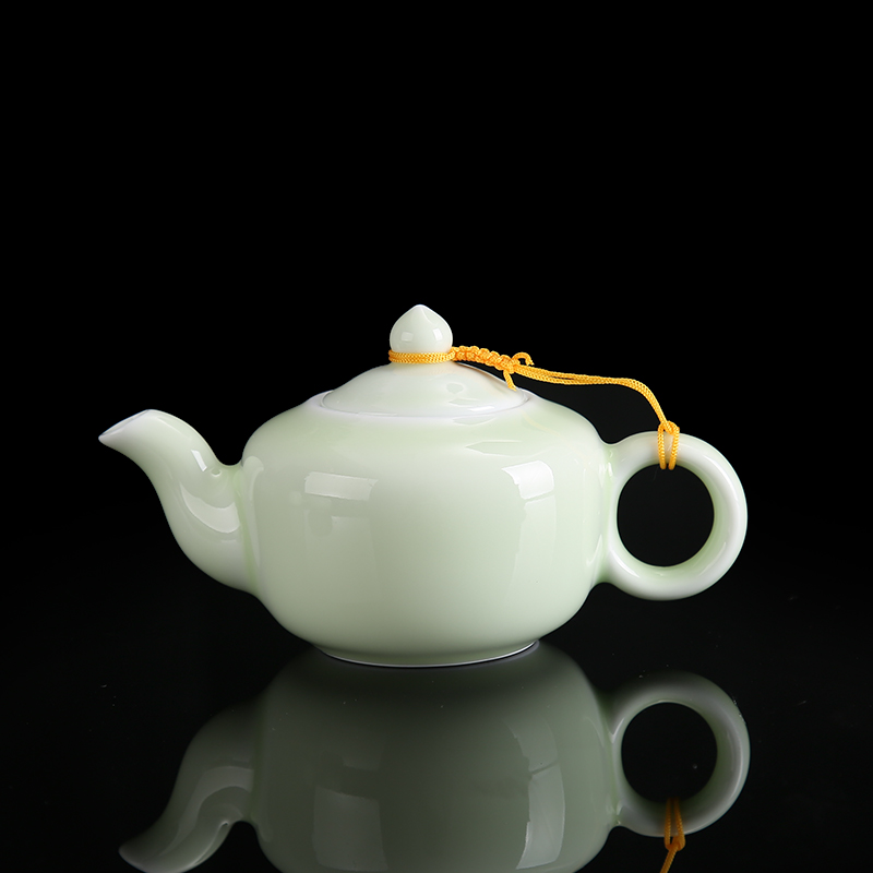 Jingdezhen ceramic teapot celadon teapot pea green glaze kung fu home put the pot of single pot of tea sets accessories side