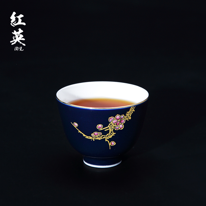Red the jingdezhen ceramic kung fu tea set hand - made sample tea cup the blue paint cups little master cup single CPU