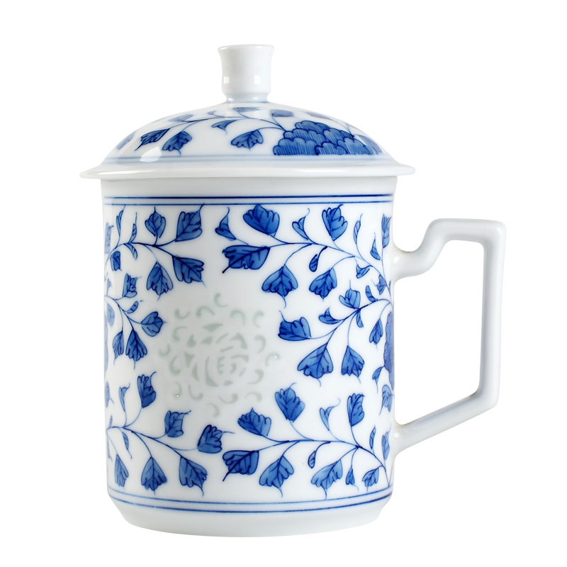 Hand the blue and white porcelain of jingdezhen ceramic cups with cover exquisite tea office suit large household boss cup
