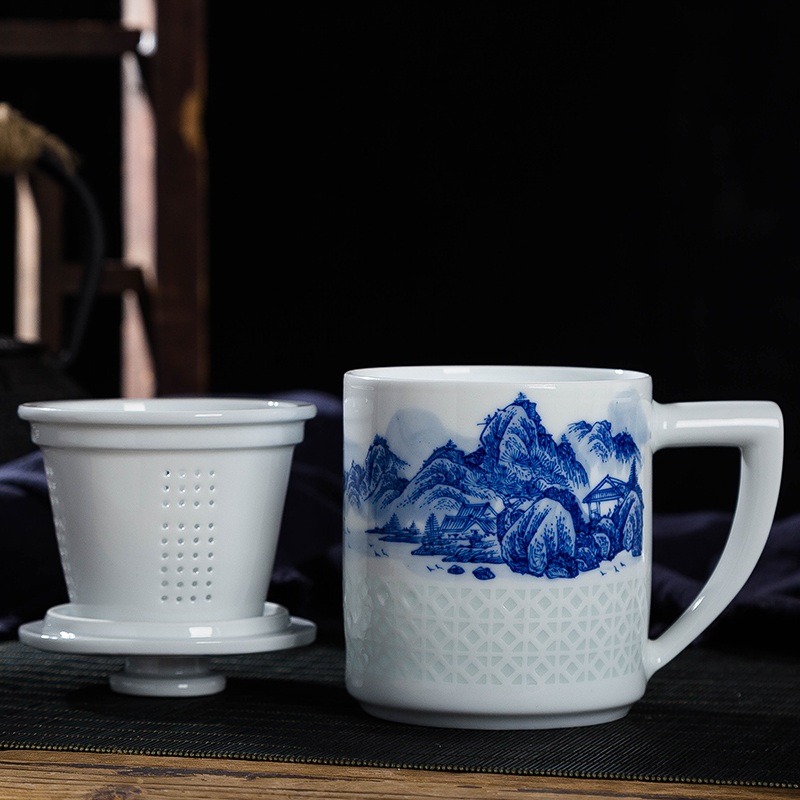 Jingdezhen blue and white and exquisite hand - made glass ceramic filter with cover bladder tea cup home office conference room