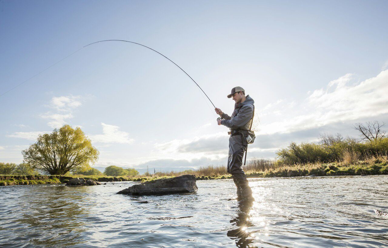 约上投缘的朋友,远离喧嚣一起去钓鱼吧