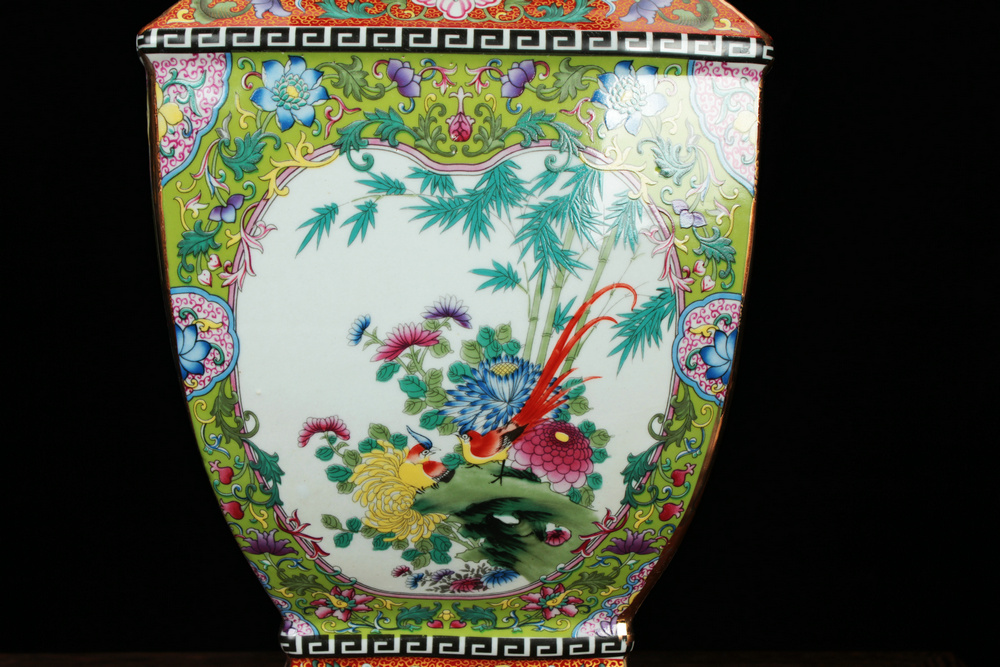 Jingdezhen ceramics archaize principal colored enamel open square bottle altar painting of flowers and birds in Chinese classical household ornaments