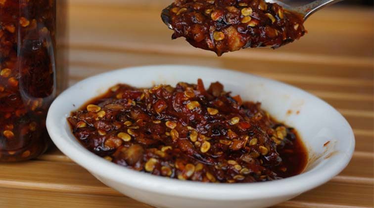 云南风味秘制蒜香火烧辣子德宏火烤剁椒小米辣超级下饭辣子酱