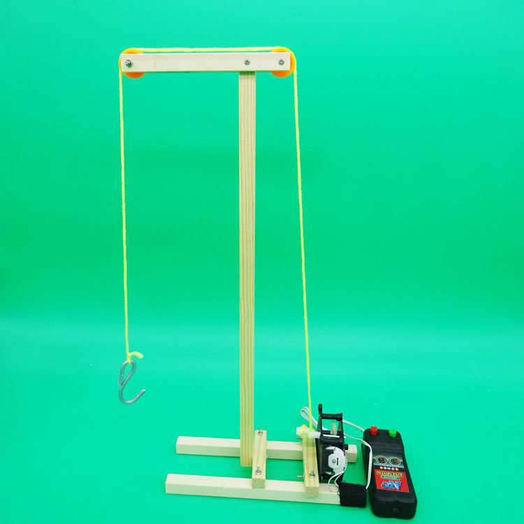 17.手工作业科技小制作小发明diy木制模型stem创客教育起重机吊车
