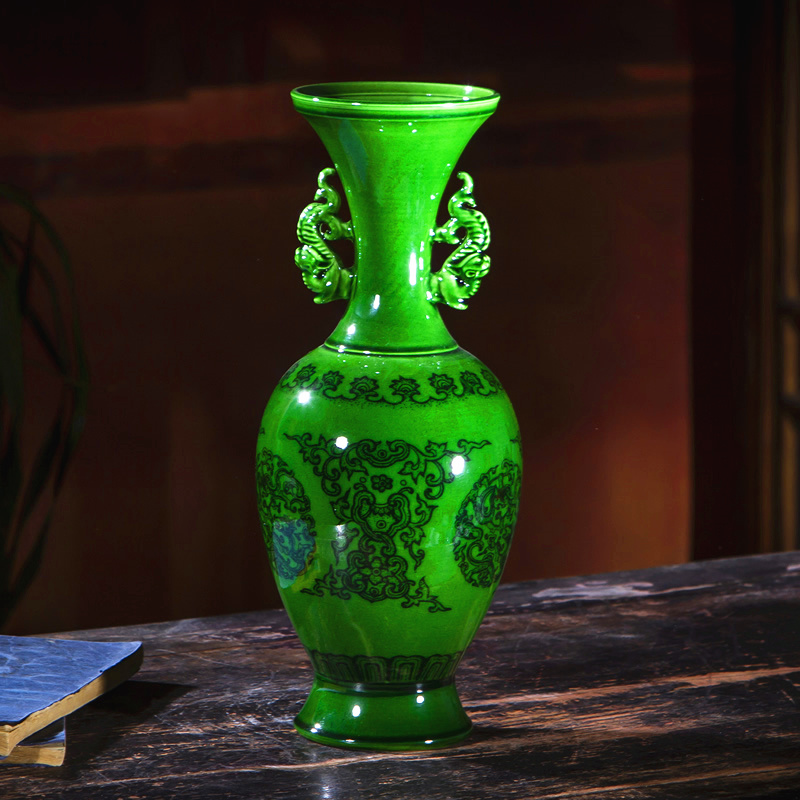 Jingdezhen ceramic vase furnishing articles sitting room of Chinese style restoring ancient ways is emerald rich ancient frame home decoration decoration arranging flowers