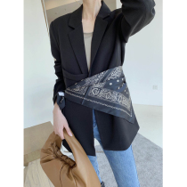 2021 autumn and winter New simple temperament a variety of wearing lace U ring suit women design sense small suit jacket
