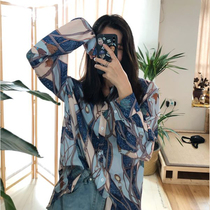  Shirt womens design sense niche retro Hong Kong style printed shirt 2021 autumn loose long-sleeved Hong Kong style flower shirt