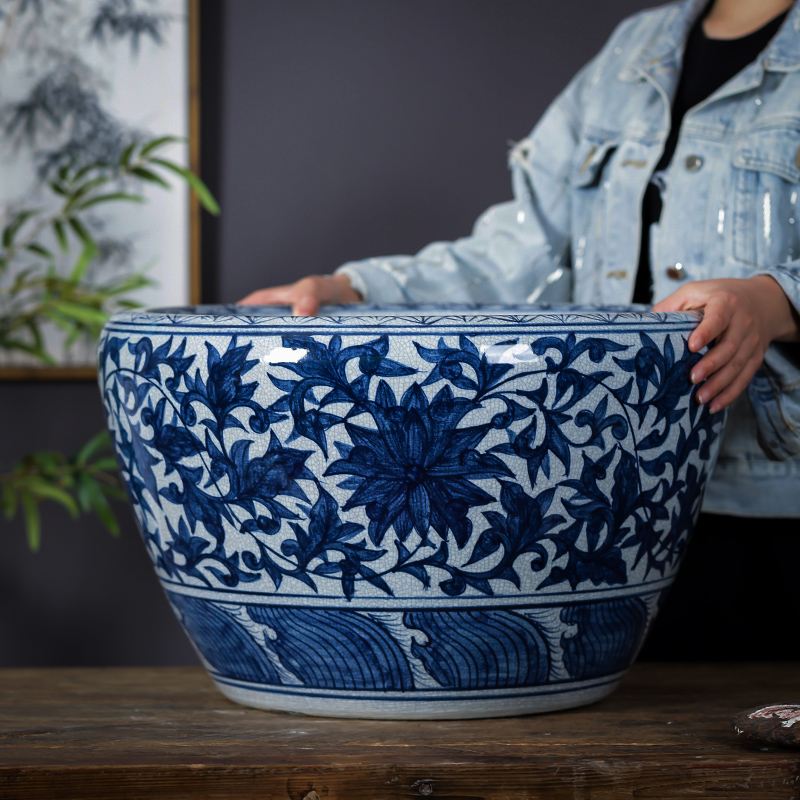 Jingdezhen ceramics hand - made archaize royal goldfish bowl of blue and white porcelain basin of water lily lotus garden furnishing articles sitting room