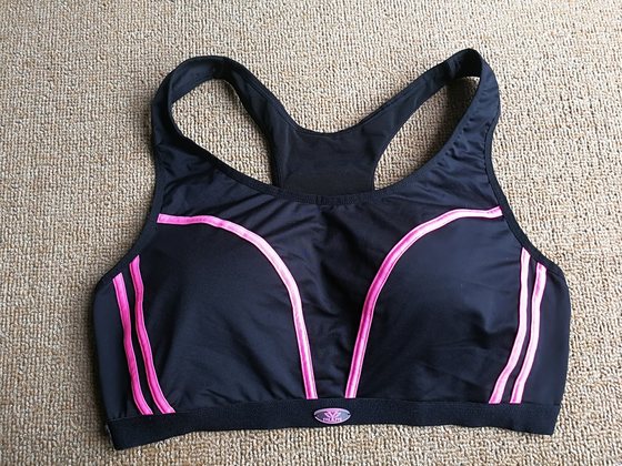 Worry-free sports underwear for women shock-proof running gathering and styling beautiful back yoga vest fitness bra
Worry-free sports underwear for women shock-proof running gathering and styling beautiful back yoga vest fitness bra