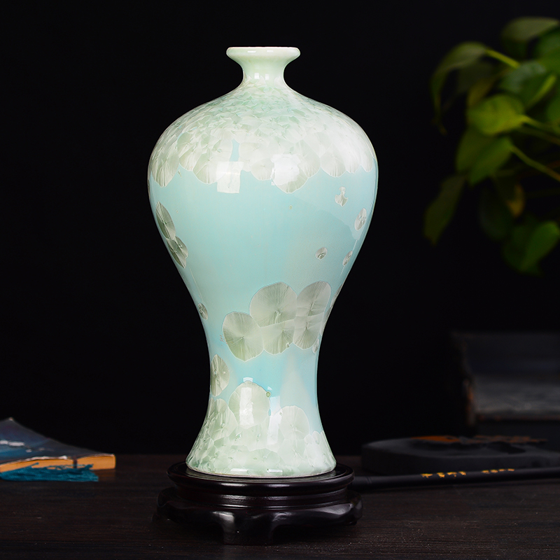 Jingdezhen ceramics vase of I and contracted household living room TV cabinet wine creative egg ornament furnishing articles