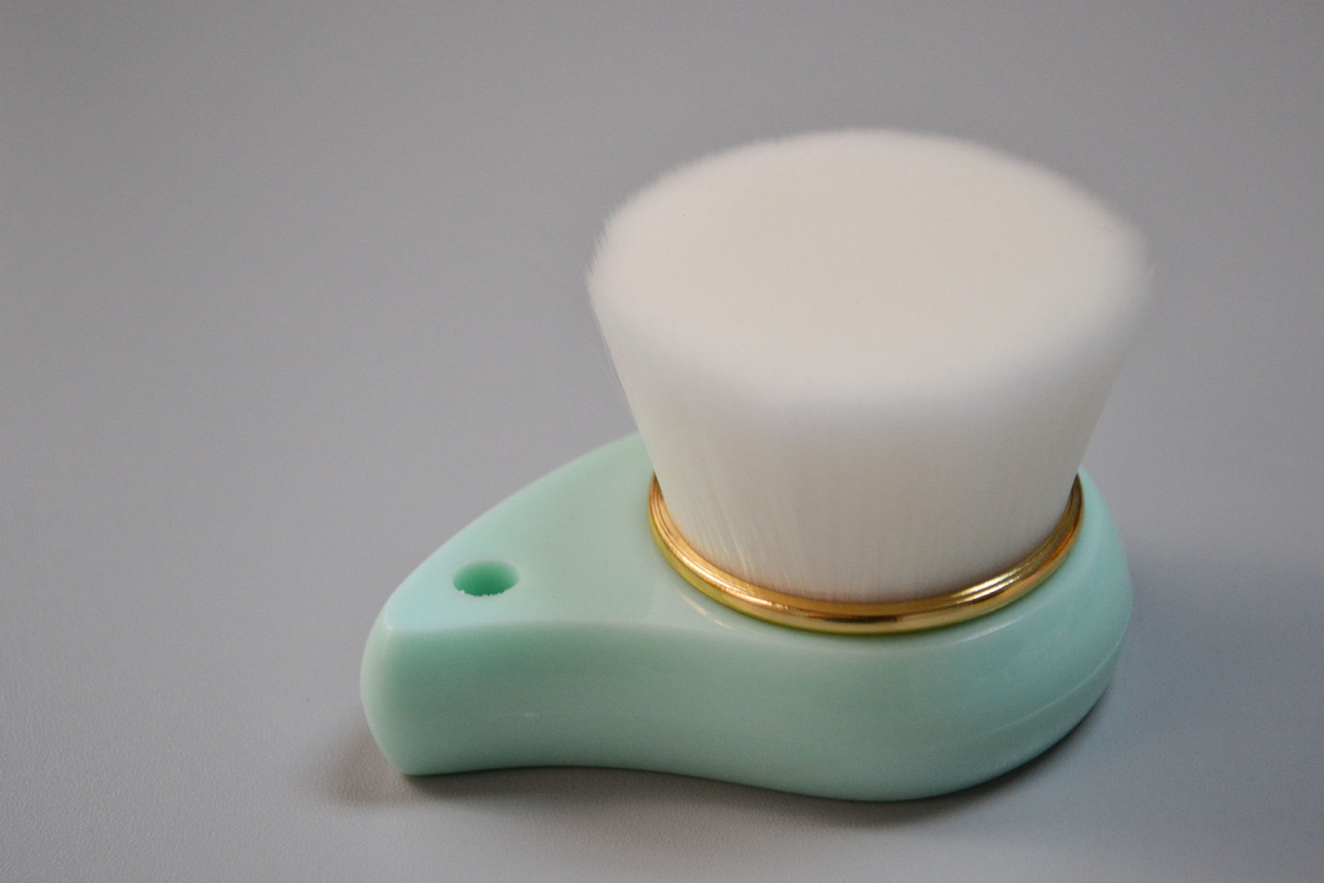 你还敢用手动洗脸刷?不看不知道!