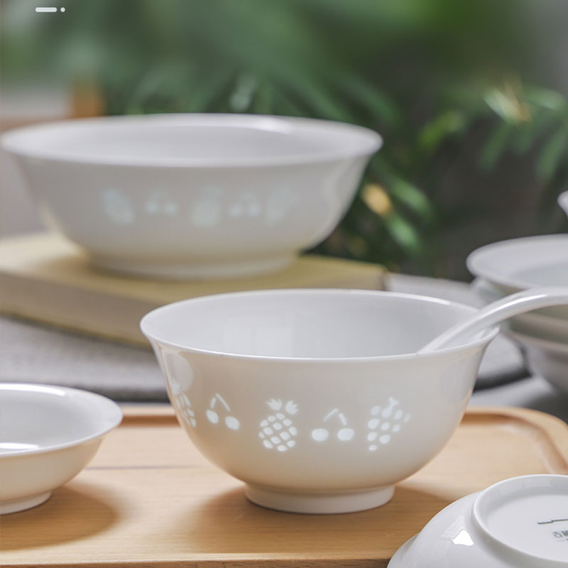 Jingdezhen ceramic dish dish dish dish dish suit household jobs and exquisite Chinese tableware suit engraved designs