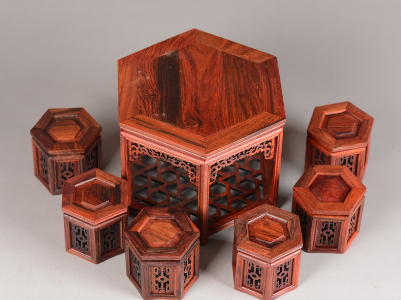 Red wood carving handicraft furnishing articles ceramic tea pot - base acid miniature furniture in the Ming and the qing dynasties, the six - party table model