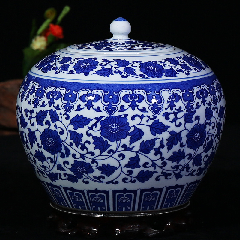 Jingdezhen ceramics antique blue - and - white storage tank candy jar with cover seal pot household act the role ofing is tasted furnishing articles in the living room