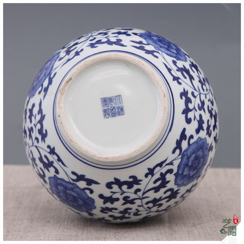 Jingdezhen ceramics antique blue and white porcelain vase modern home sitting room adornment handicraft furnishing articles