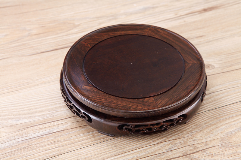 Carve patterns or designs on woodwork black acid branch base solid wood antique stone, jade round wooden handicraft furnishing articles tray base