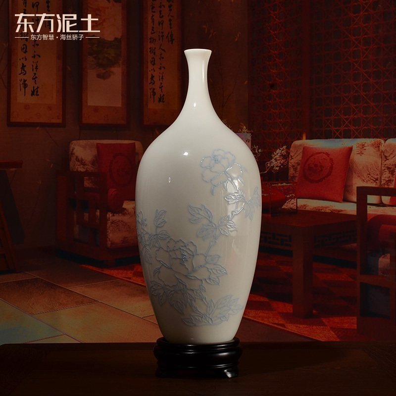 The east mud dehua white porcelain hand - made line carve peony ceramic vases, furnishing articles Chinese porcelain sitting room adornment