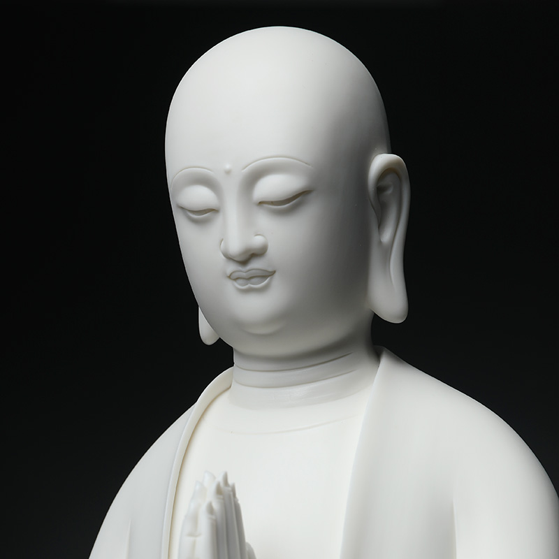 Oriental soil dehua white porcelain its art furnishing articles Chinese zen center/18 inches to the desktop decoration