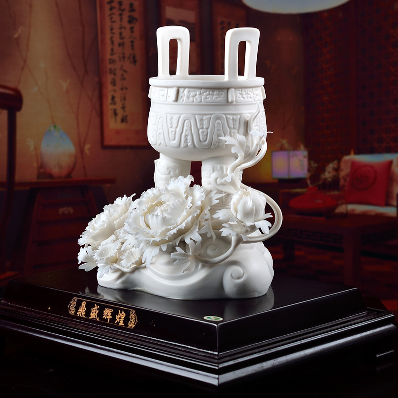 Oriental soil dehua white porcelain its art ceramic home furnishing articles sitting room/golden offerings D02-68