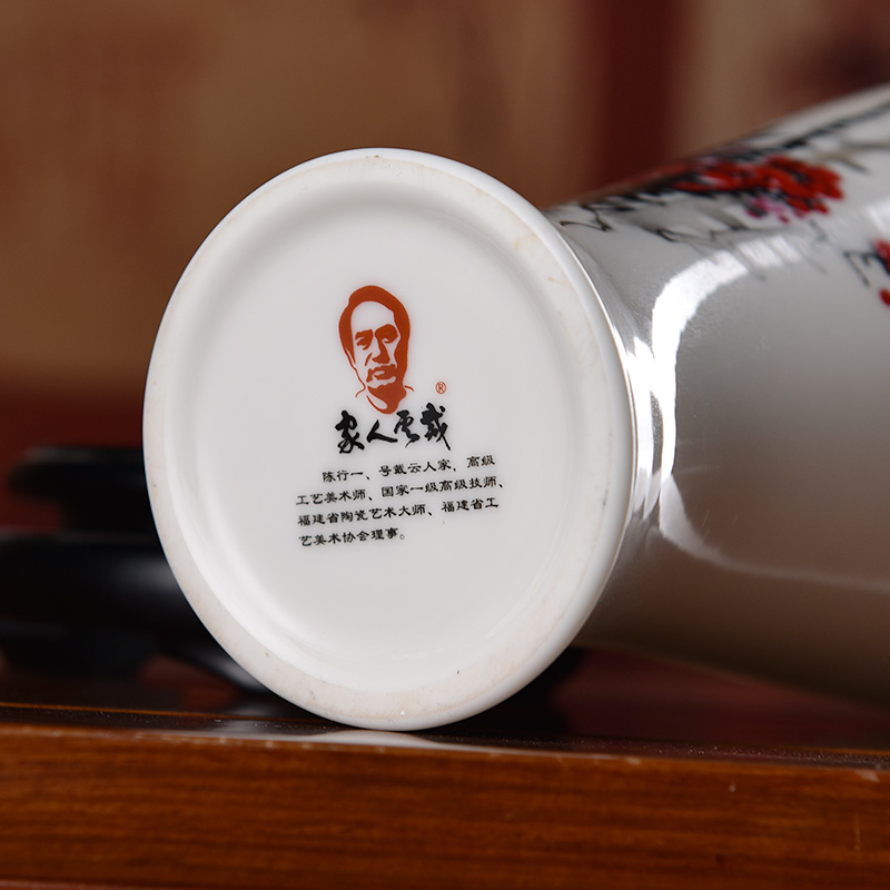Oriental soil hand - made name plum flower vase dehua white porcelain ceramics furnishing articles of new Chinese style decoration/get a bottle