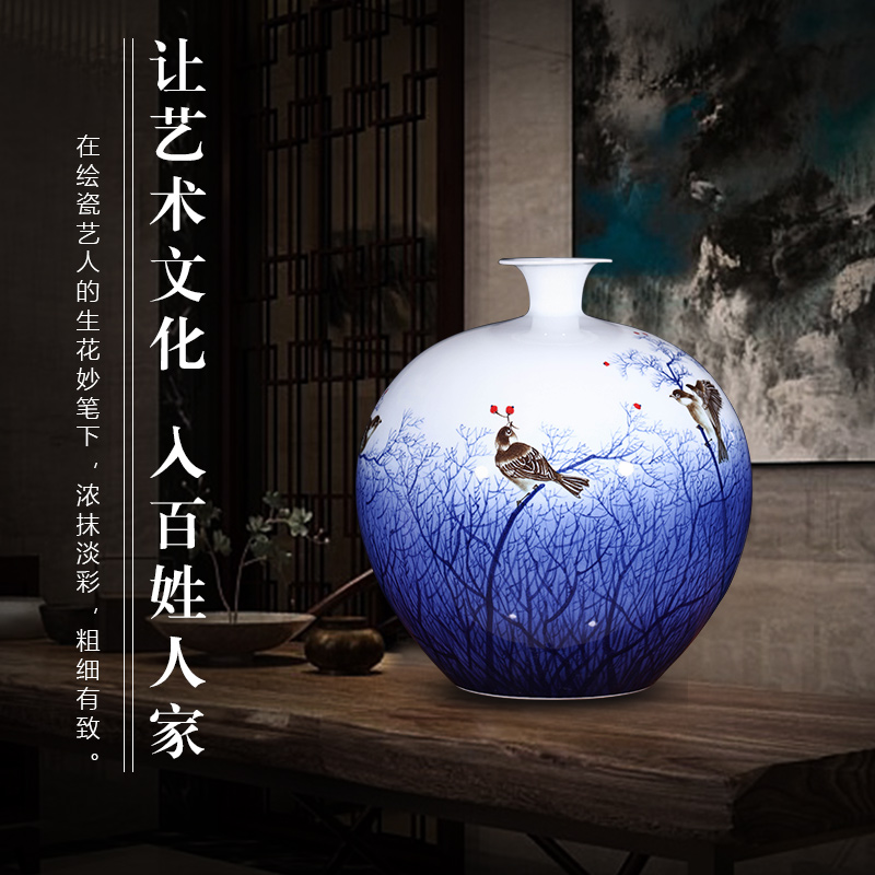 The Master of jingdezhen ceramics hand - made furnishing articles large new Chinese blue and white porcelain vase sitting room adornment is placed