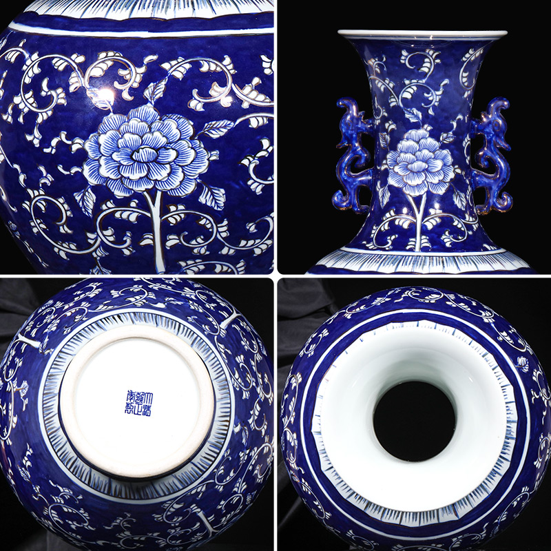 The Master of jingdezhen ceramics hand - made paint Chinese sitting room adornment is placed large blue and white porcelain vases, flower arrangement