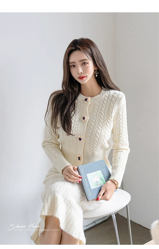 Phù hợp với phụ nữ áo len mùa đông mới thời trang áo khoác cardigan hương thơm nhỏ 2019 Xu hướng váy hai mảnh dài giữa mỏng - Bộ đồ