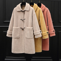 2018 Winter new cashmere coat womens long horn buckle wool fur composite fur one coat