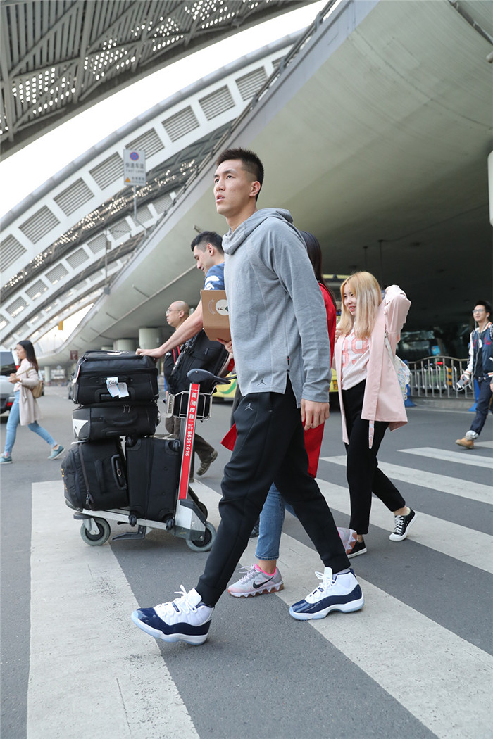 厚道体育 air jordan 11 aj11 unc乔治城 午夜蓝高帮 378037-123