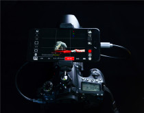 Mobile phone tablet Android with remote control SLR camera Far beyond wireless WIFI SD card transfer Camfi adapter