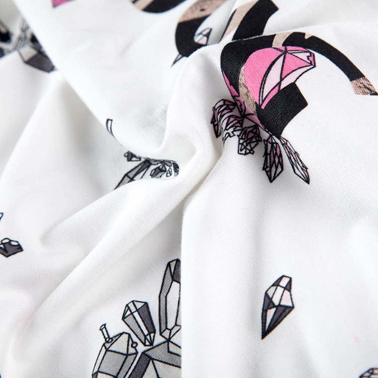 拉夏贝尔2015夏新款 满身印花字母设计休闲短袖T恤 女30005631