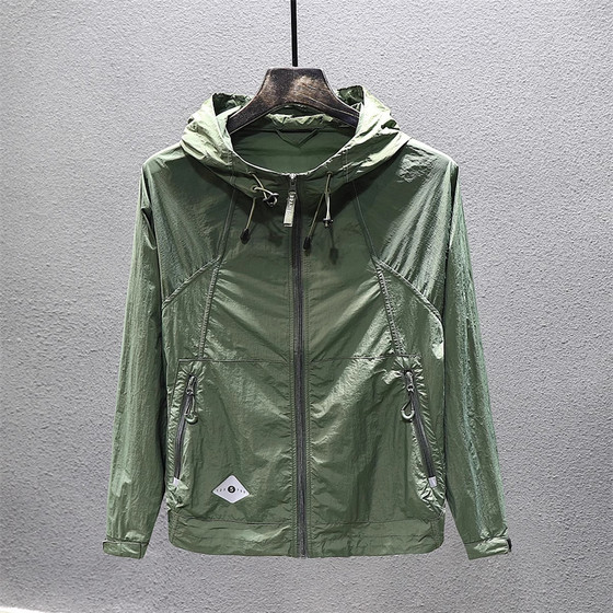 High-end green hooded casual jacket for men 2025 new summer lightweight sunscreen jacket for men High-end green hooded casual jacket for men 2025 new summer lightweight sunscreen jacket for men